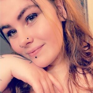 Meet your Posher, Joy